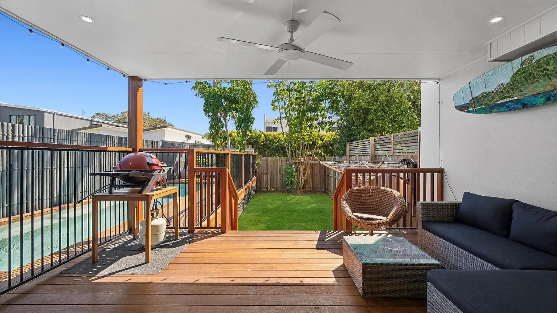 2 - 8 Pandanus, Beautiful Townhouse Walking Distance To Beach Mudjimba