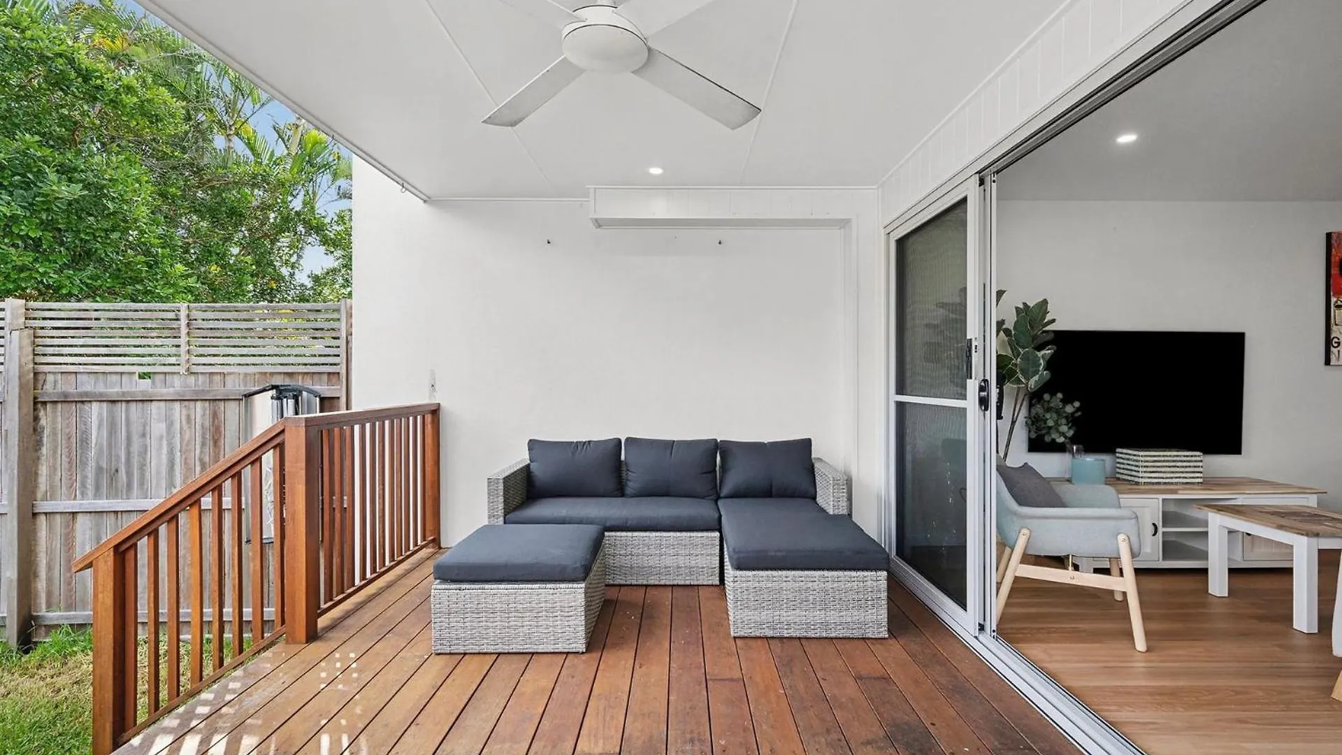 2 - 8 Pandanus, Beautiful Townhouse Walking Distance To Beach 무드짐바 펜션